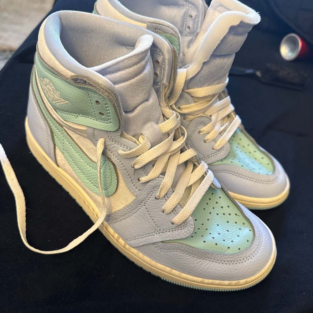 Nike Air Jordan 1 High Method of Make MM Women's Hydrogen Blue Light Dew FB9891-